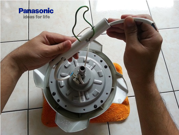 huong dan lap dat quat tran panasonic buoc 2